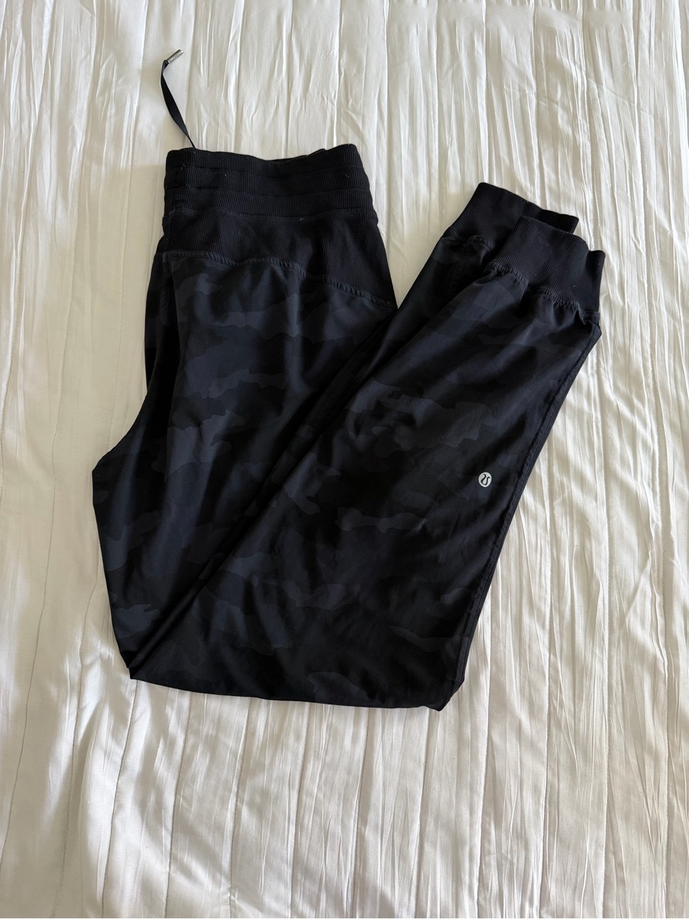 Lululemon Black Camouflage Jogger Pants - Picture 2 of 6